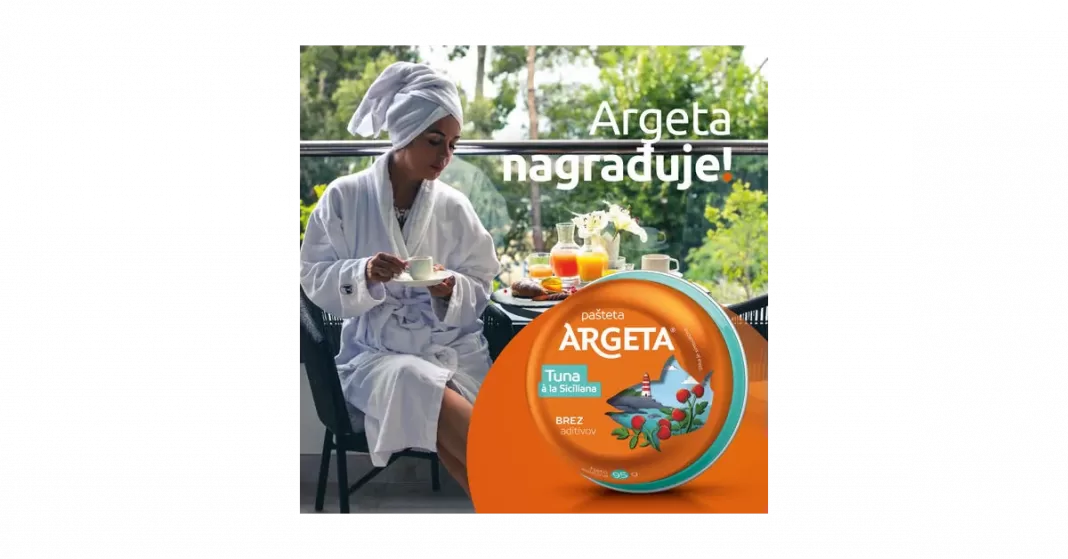 Žena za stolom i Argeta pašeteta